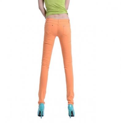 фото 8 Брюки-карандаш джинсовые цветные